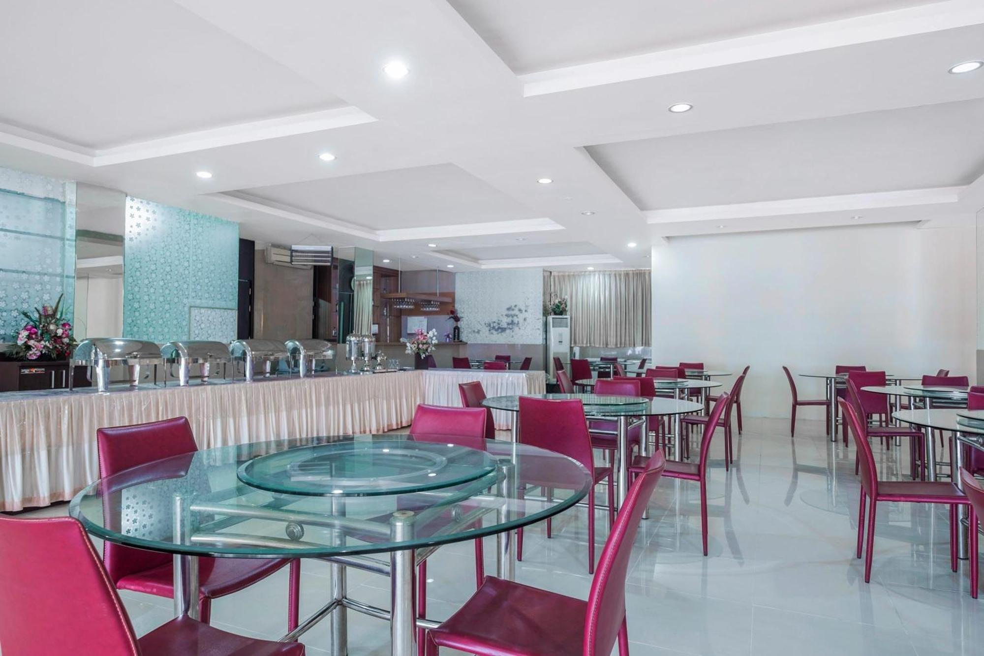 Hotel Oyo 92771 Marina Andalas
